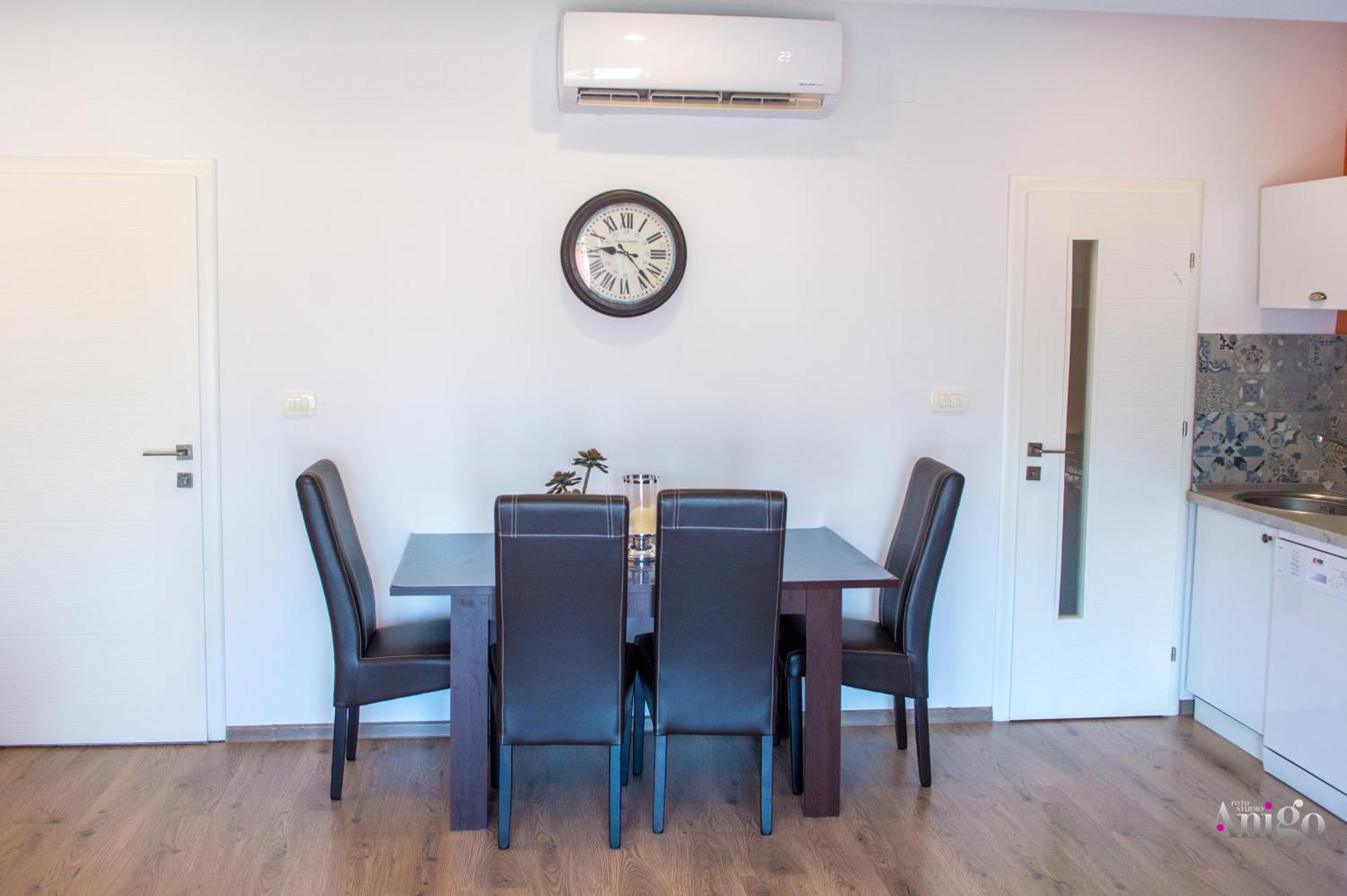 Apartments Enigma - With Private Parking Мостар Екстериор снимка